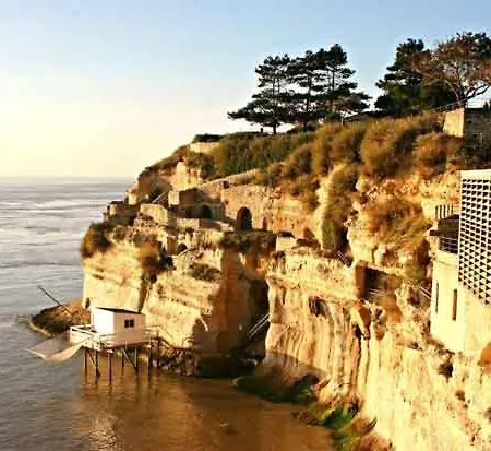 Sur Gironde - Maison Spacieuse Au Calme Avec Beau Jardin Arbore Hotel Meschers-sur-Gironde